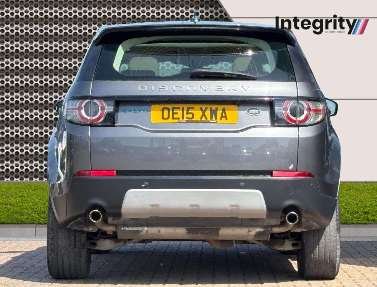 A 2015 LAND ROVER DISCOVERY SPORT 2.0 TD4 HSE SUV 5dr Diesel Manual 4WD Euro 6 (s/s) (5 Seat) (150 ps) Pan Ro A 2015 LAND ROVER DISCOVERY SPORT 2.0 TD4 HSE SUV 5dr Diesel Manual 4WD Euro 6 (s/s) (5 Seat) (150 ps) Pan Ro