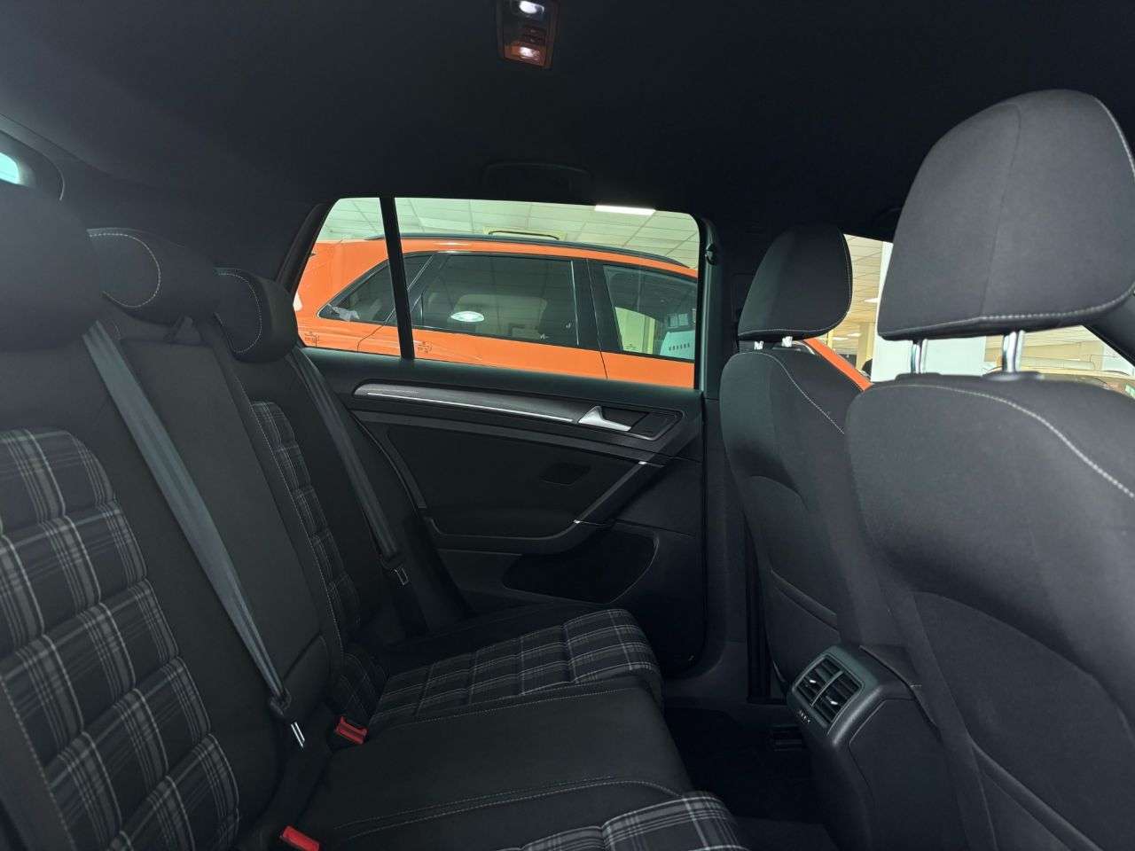 2017 VOLKSWAGEN GOLF 2017 VOLKSWAGEN GOLF