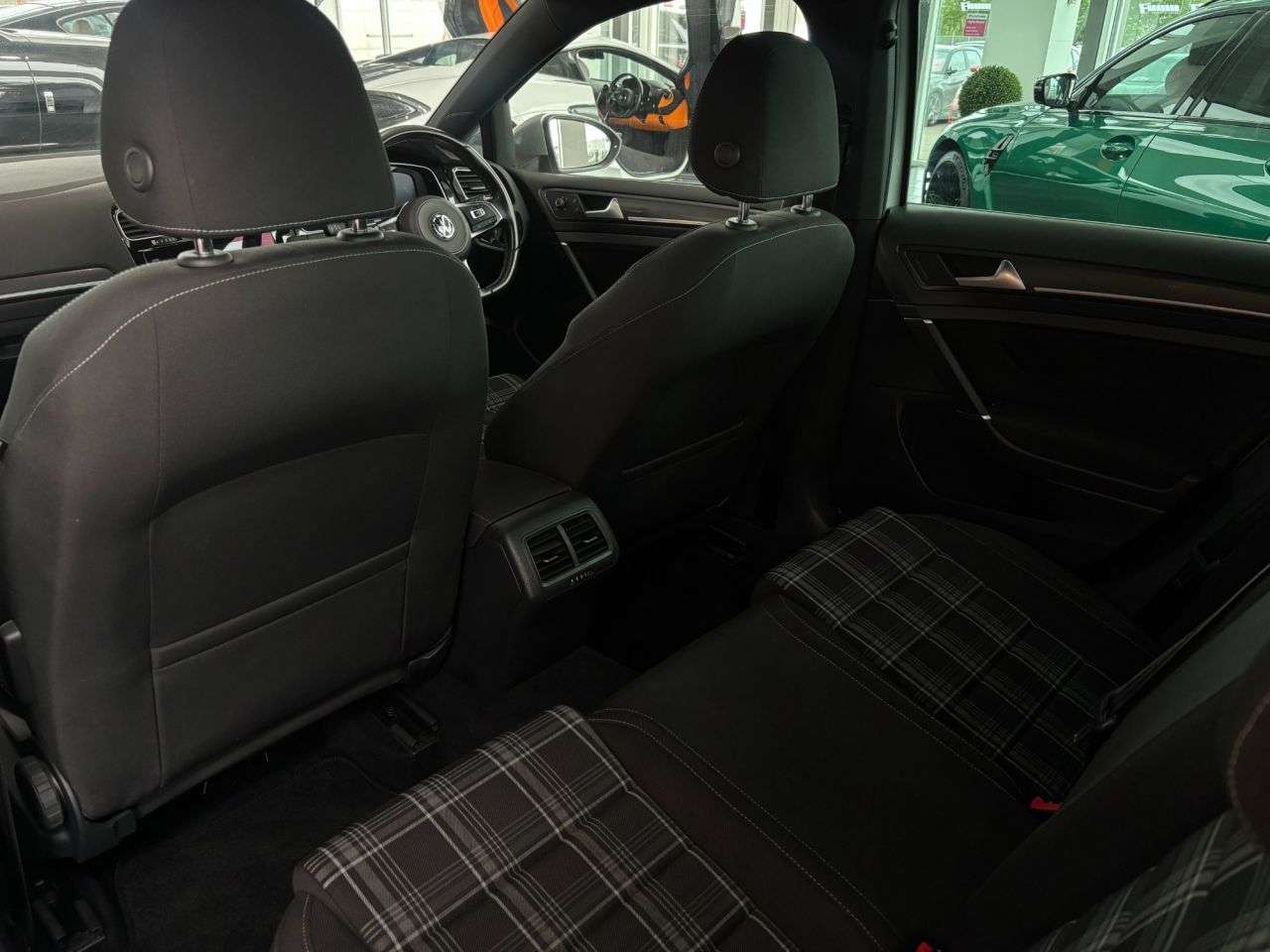 2017 VOLKSWAGEN GOLF 2017 VOLKSWAGEN GOLF