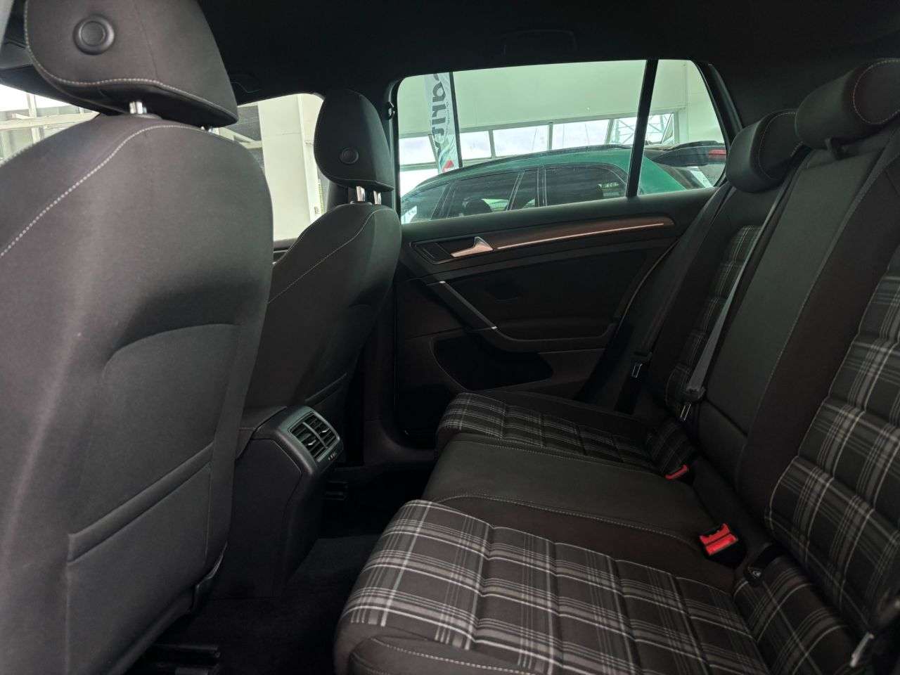 2017 VOLKSWAGEN GOLF 2017 VOLKSWAGEN GOLF