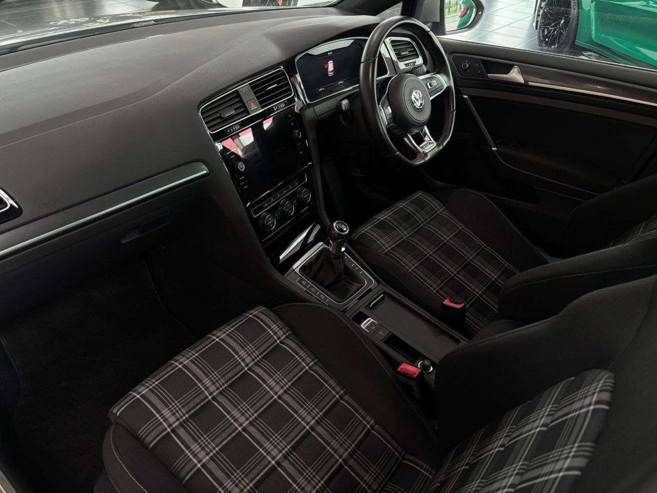 2017 VOLKSWAGEN GOLF 2017 VOLKSWAGEN GOLF
