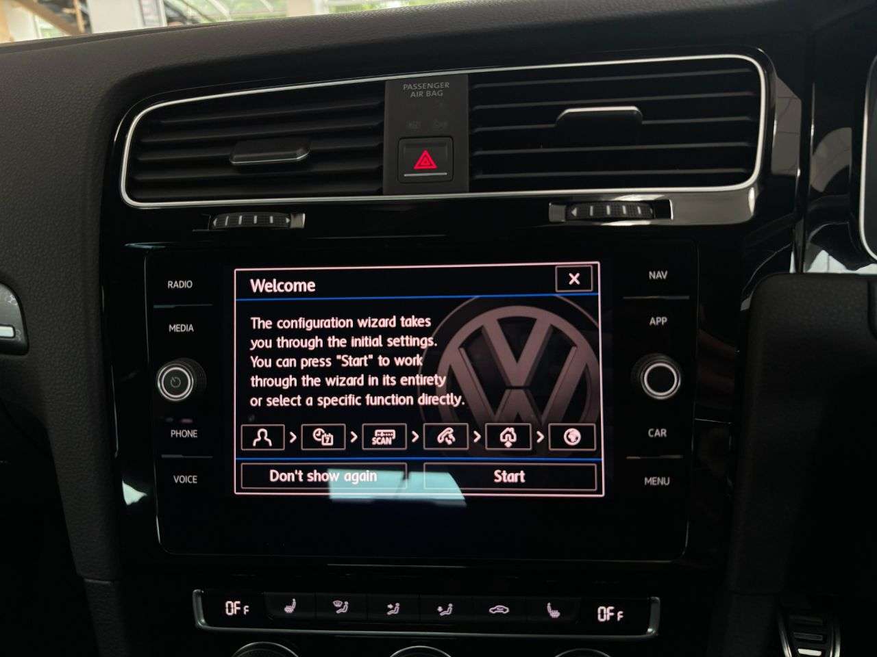 2017 VOLKSWAGEN GOLF 2017 VOLKSWAGEN GOLF
