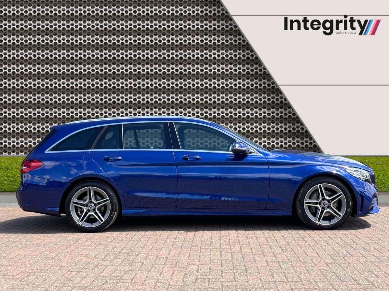 A 2019 MERCEDES-BENZ C CLASS 1.5 C200 MHEV EQ Boost AMG Line Estate 5dr Petrol G-Tronic+ Euro 6 (s/s) (1 A 2019 MERCEDES-BENZ C CLASS 1.5 C200 MHEV EQ Boost AMG Line Estate 5dr Petrol G-Tronic+ Euro 6 (s/s) (1