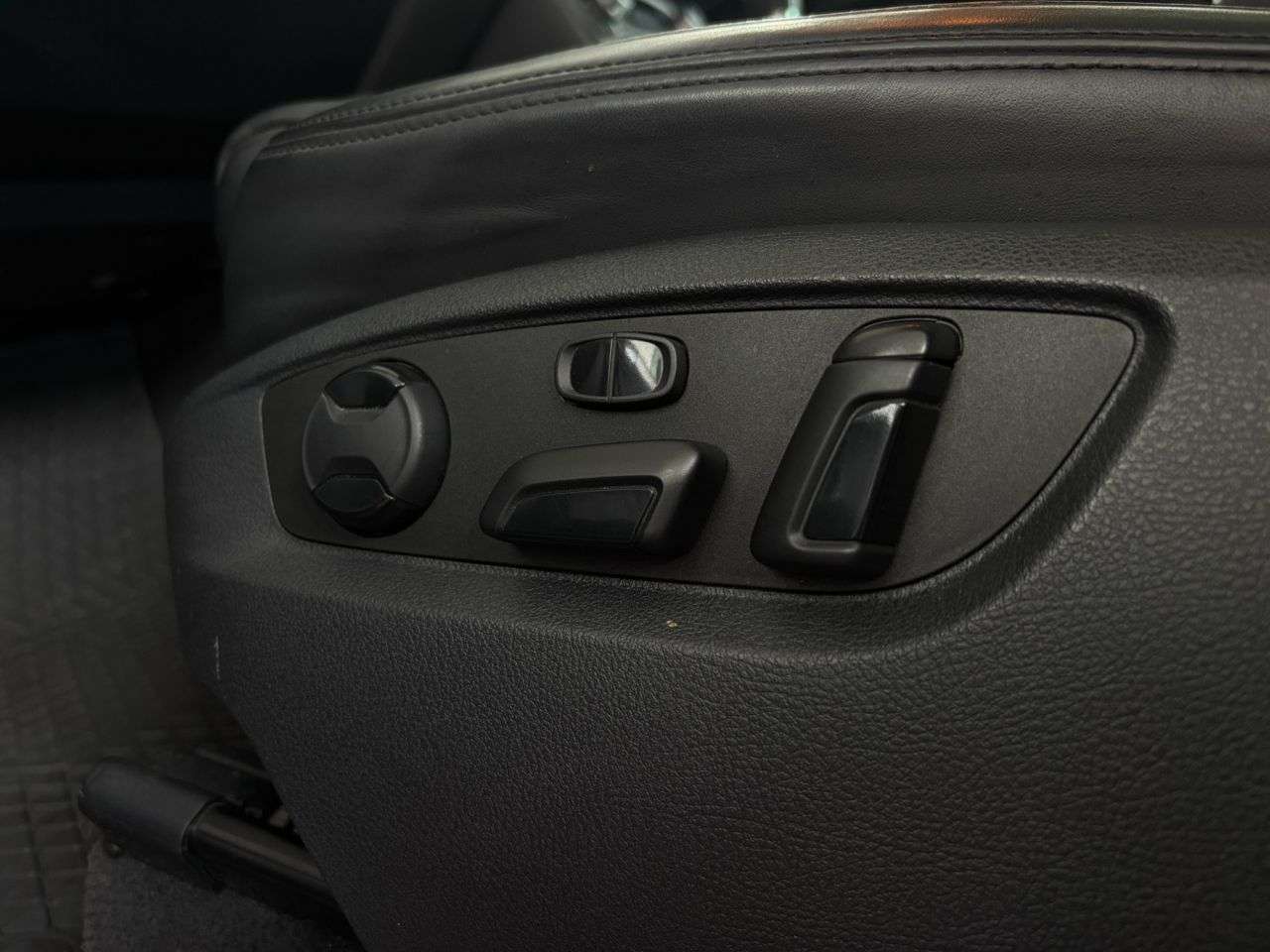 2014 VOLKSWAGEN TOUAREG 2014 VOLKSWAGEN TOUAREG
