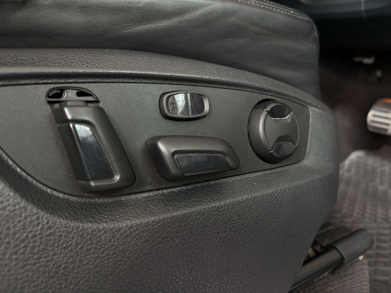 2014 VOLKSWAGEN TOUAREG 2014 VOLKSWAGEN TOUAREG