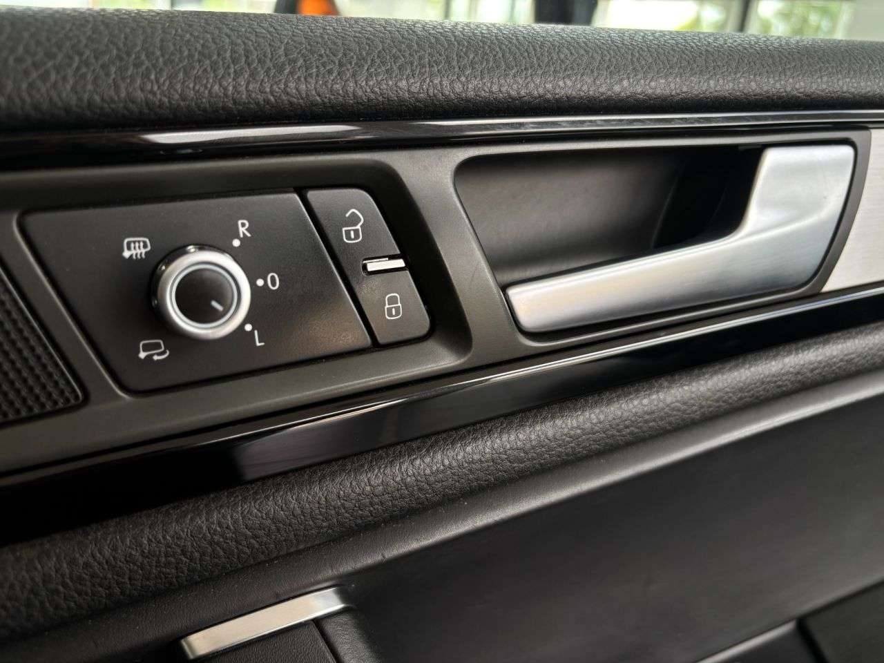 2014 VOLKSWAGEN TOUAREG 2014 VOLKSWAGEN TOUAREG