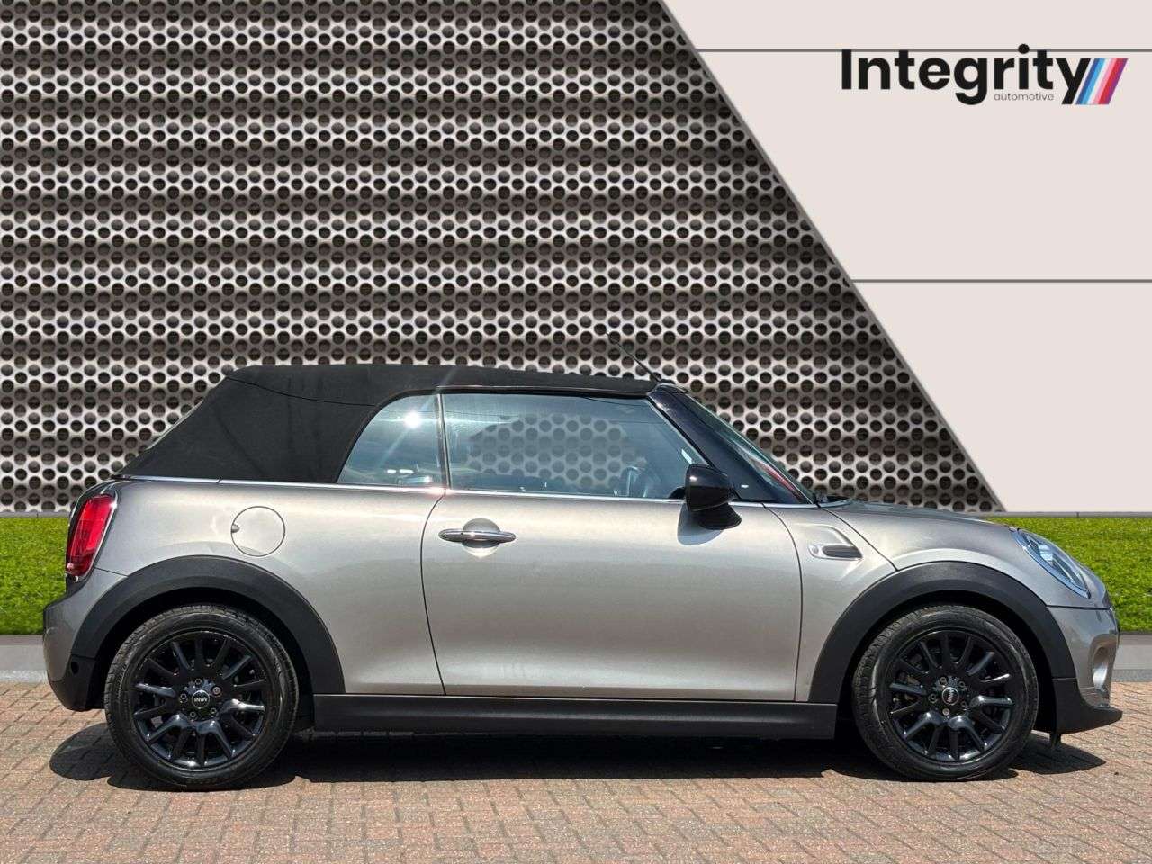 2018 MINI CONVERTIBLE 2018 MINI CONVERTIBLE