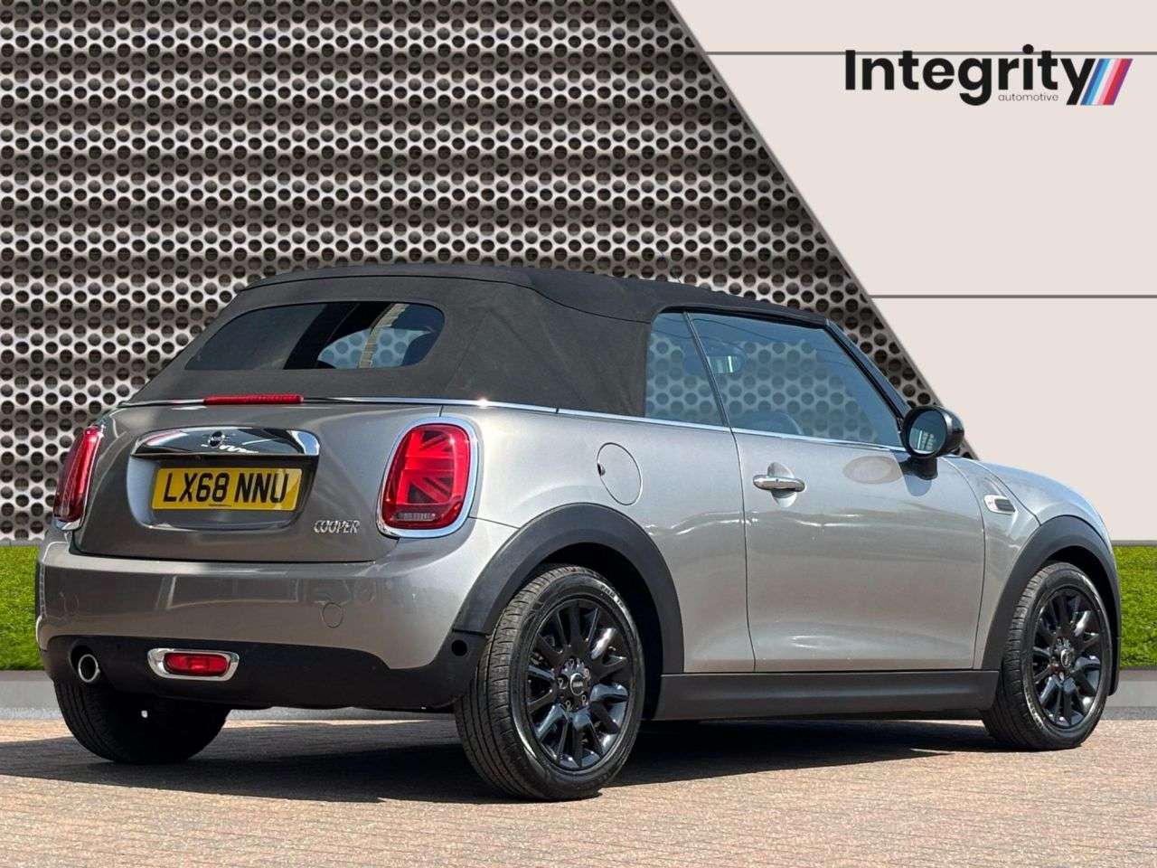 2018 MINI CONVERTIBLE 2018 MINI CONVERTIBLE