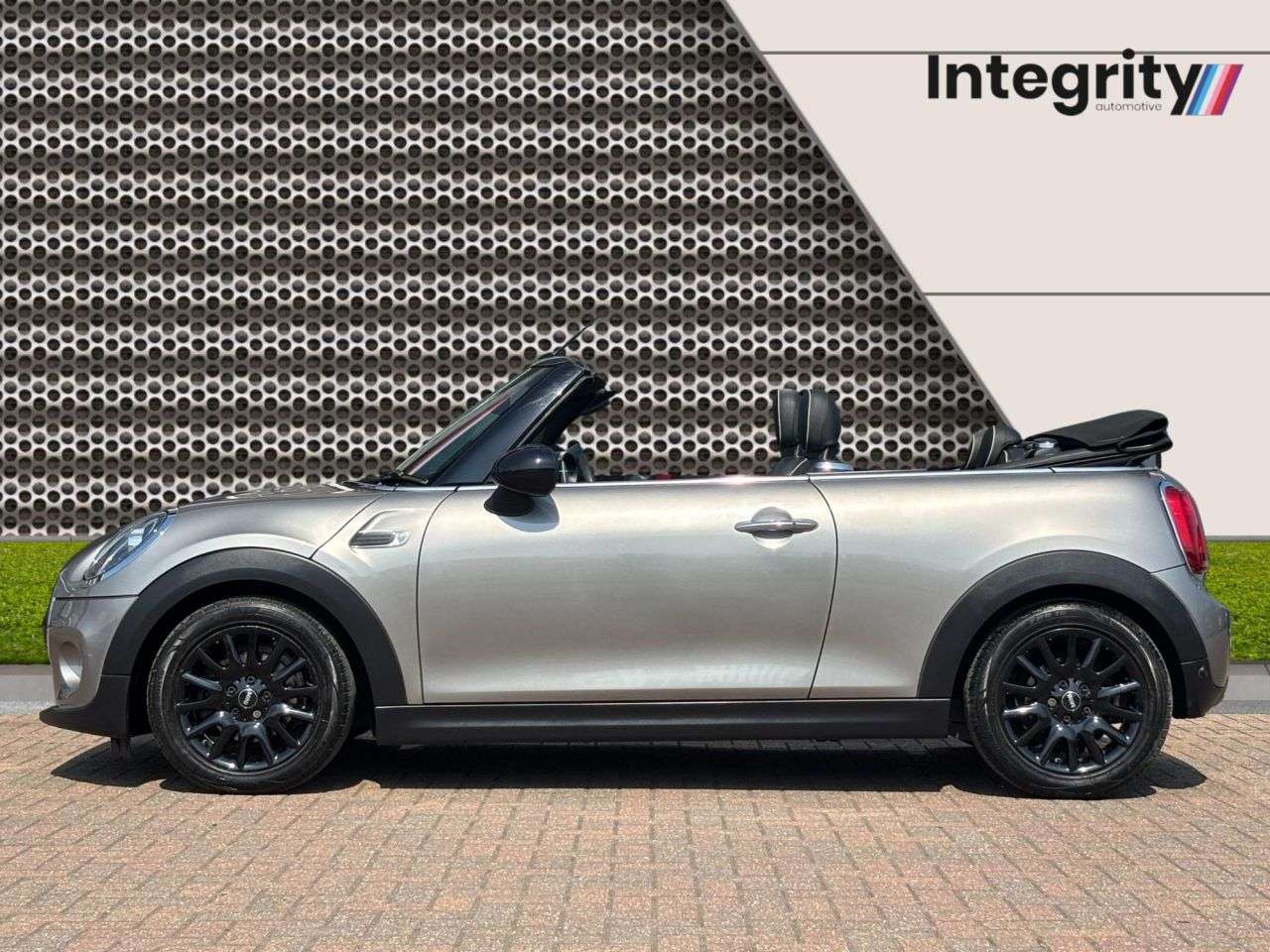2018 MINI CONVERTIBLE 2018 MINI CONVERTIBLE