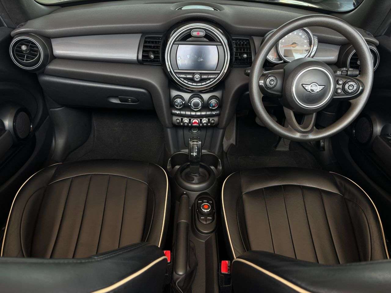 2018 MINI CONVERTIBLE 2018 MINI CONVERTIBLE