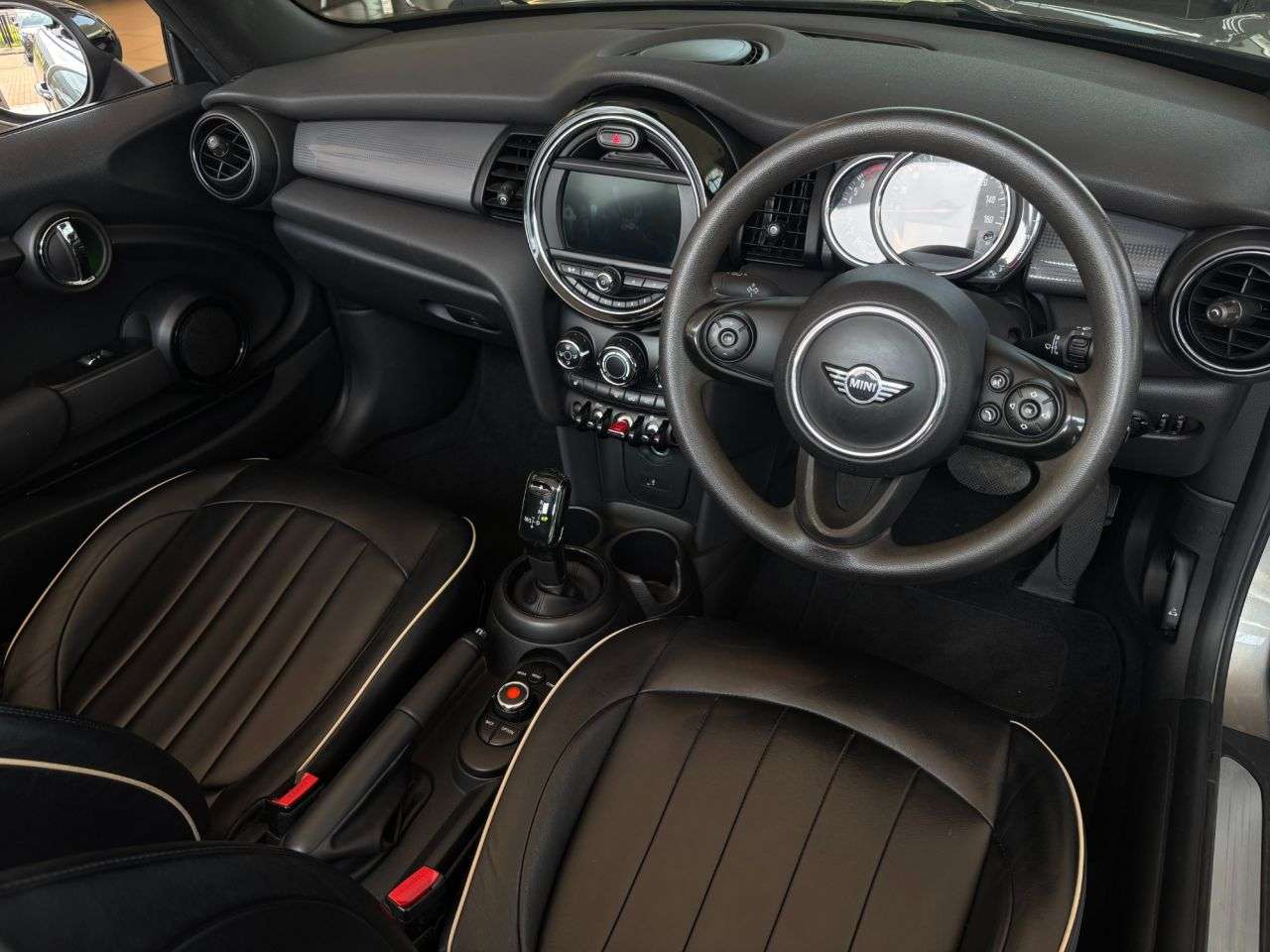 2018 MINI CONVERTIBLE 2018 MINI CONVERTIBLE