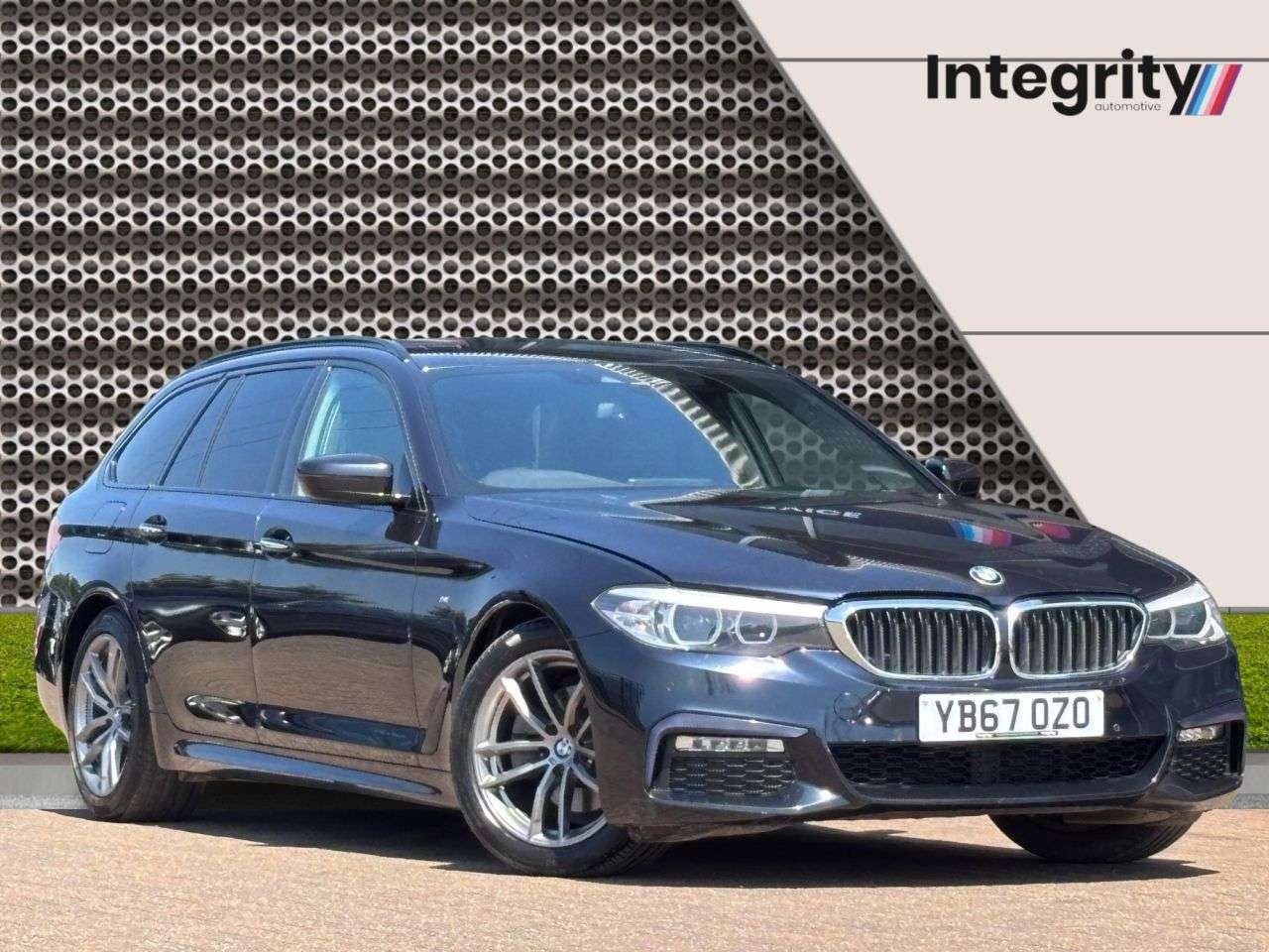 A 2017 BMW 5 SERIES 2.0 520d M Sport Touring 5dr Diesel Auto Euro 6 (s/s) (190 ps) A 2017 BMW 5 SERIES 2.0 520d M Sport Touring 5dr Diesel Auto Euro 6 (s/s) (190 ps)