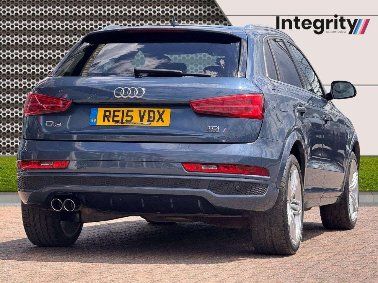 A 2015 AUDI Q3 2.0 TDI S line Plus SUV 5dr Diesel Manual quattro Euro 6 (s/s) (150 ps) A 2015 AUDI Q3 2.0 TDI S line Plus SUV 5dr Diesel Manual quattro Euro 6 (s/s) (150 ps)