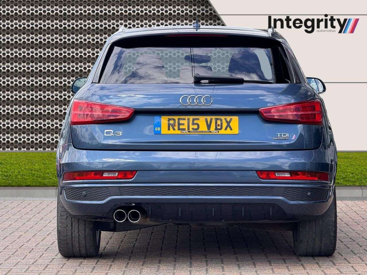 A 2015 AUDI Q3 2.0 TDI S line Plus SUV 5dr Diesel Manual quattro Euro 6 (s/s) (150 ps) A 2015 AUDI Q3 2.0 TDI S line Plus SUV 5dr Diesel Manual quattro Euro 6 (s/s) (150 ps)