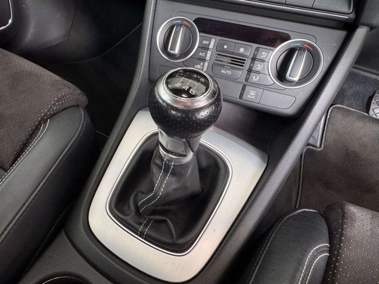 2015 AUDI Q3 2015 AUDI Q3