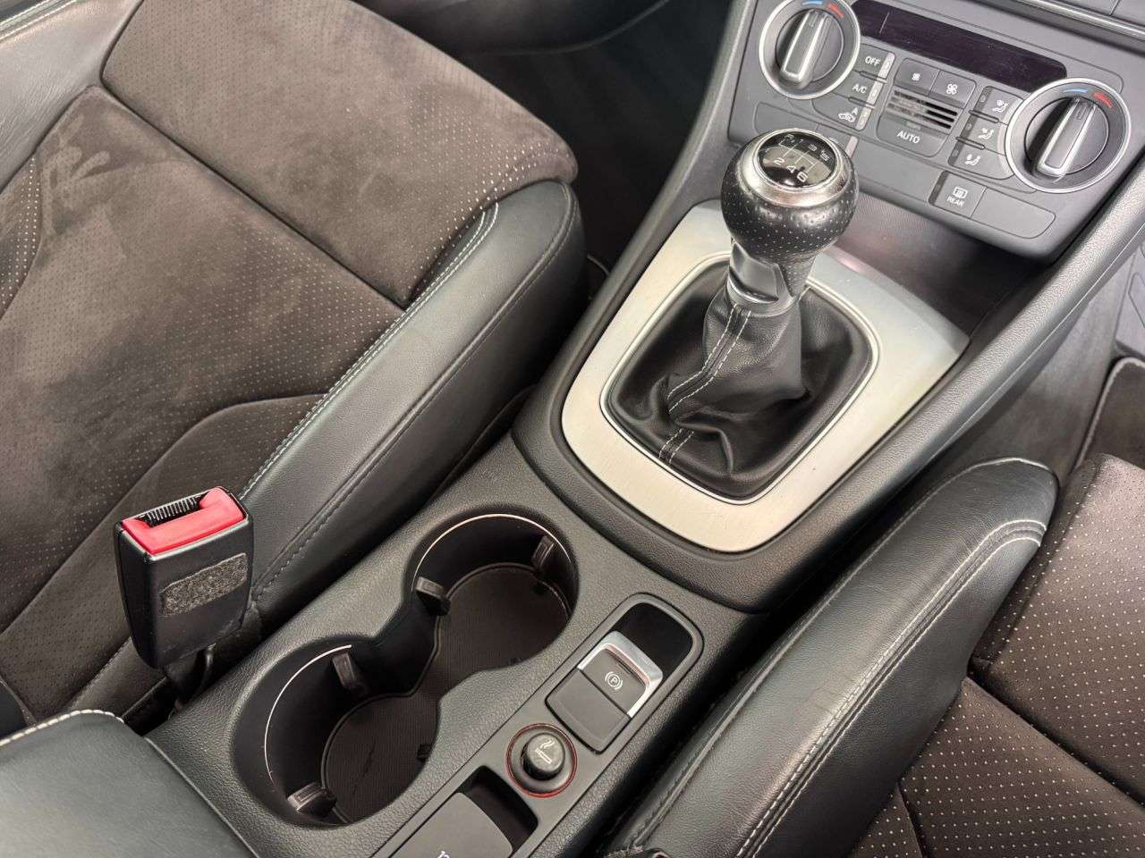 2015 AUDI Q3 2015 AUDI Q3