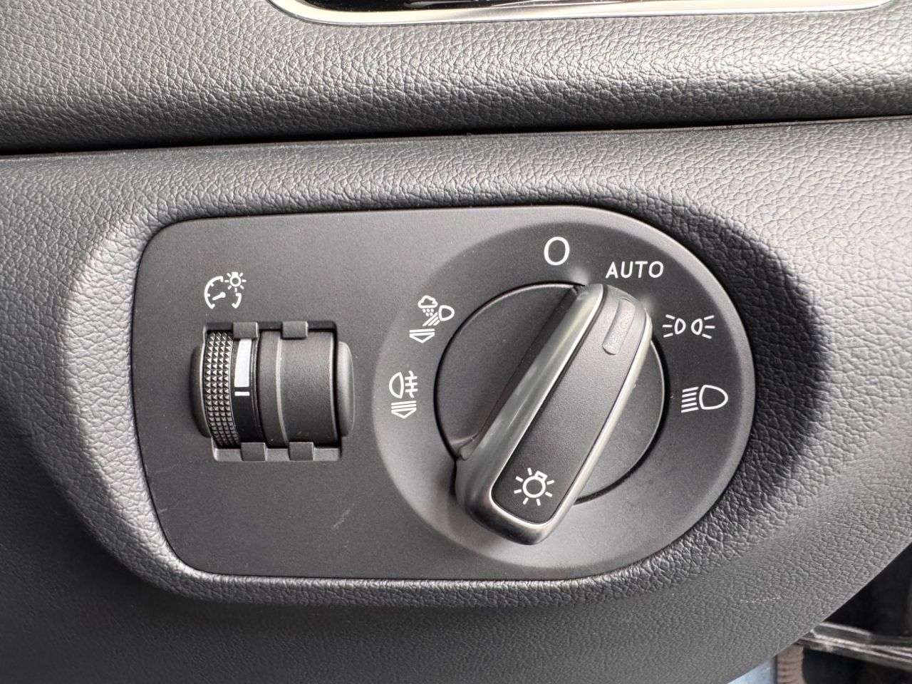2015 AUDI Q3 2015 AUDI Q3
