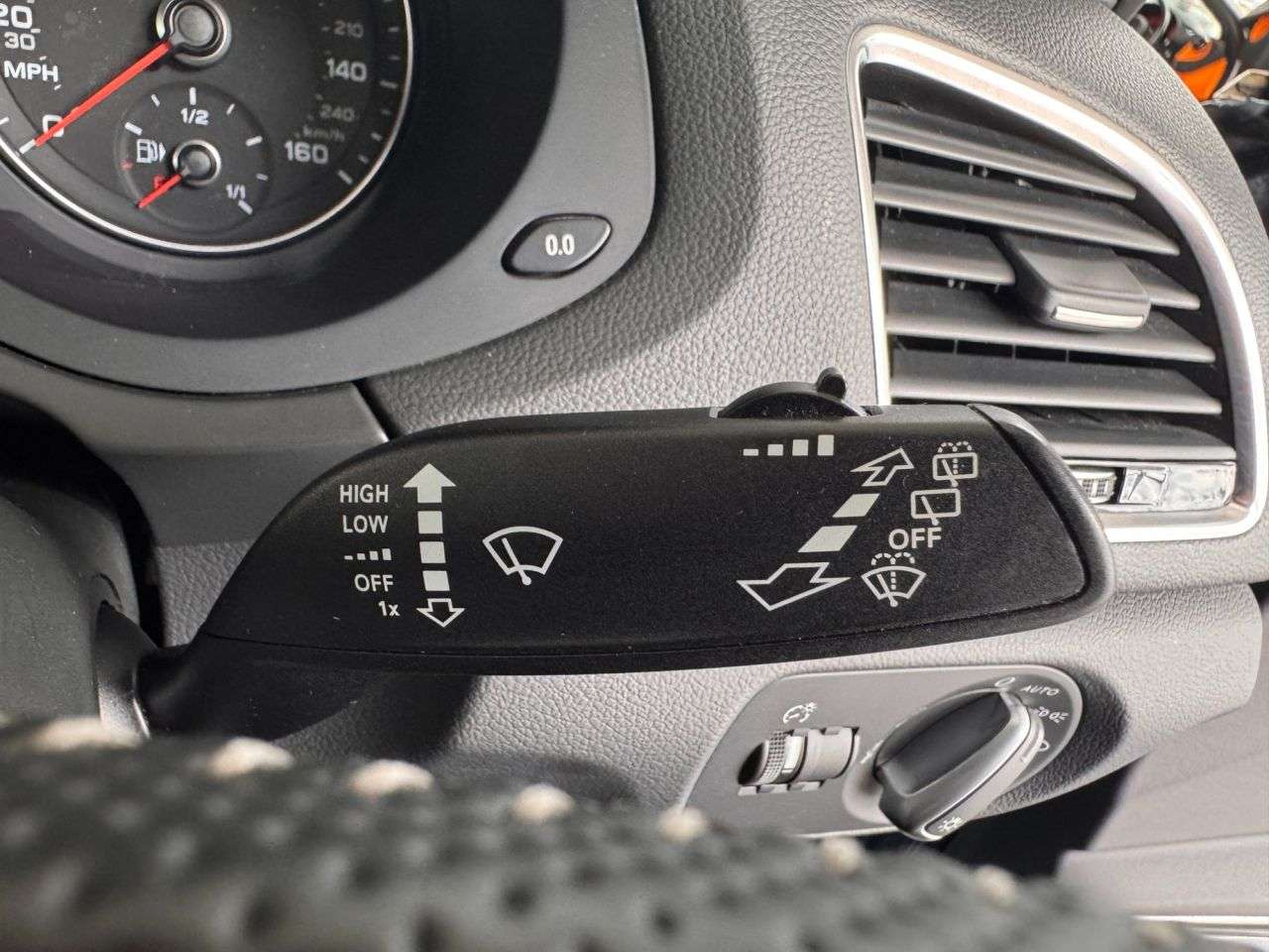 2015 AUDI Q3 2015 AUDI Q3