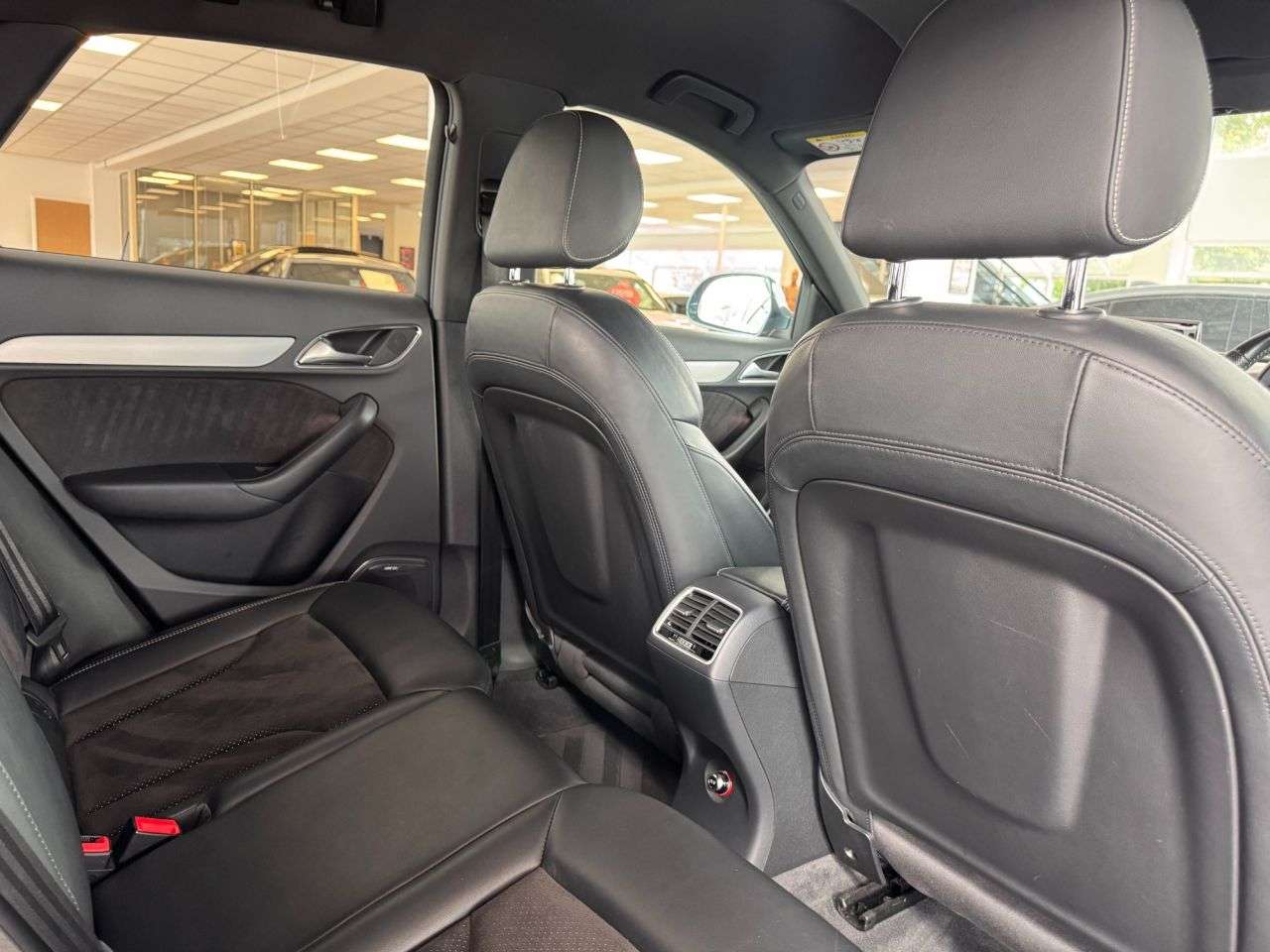 2015 AUDI Q3 2015 AUDI Q3