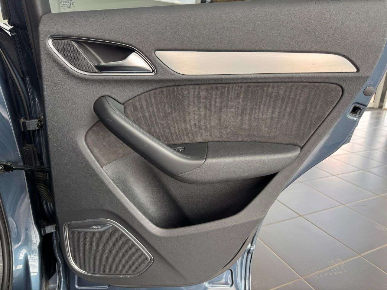 2015 AUDI Q3 2015 AUDI Q3