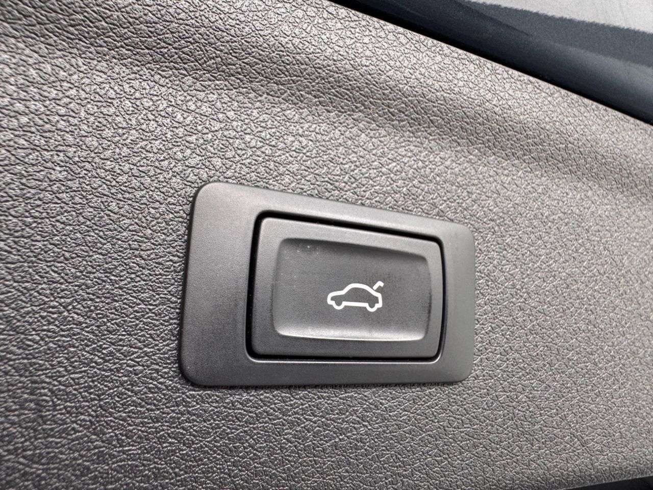 2015 AUDI Q3 2015 AUDI Q3