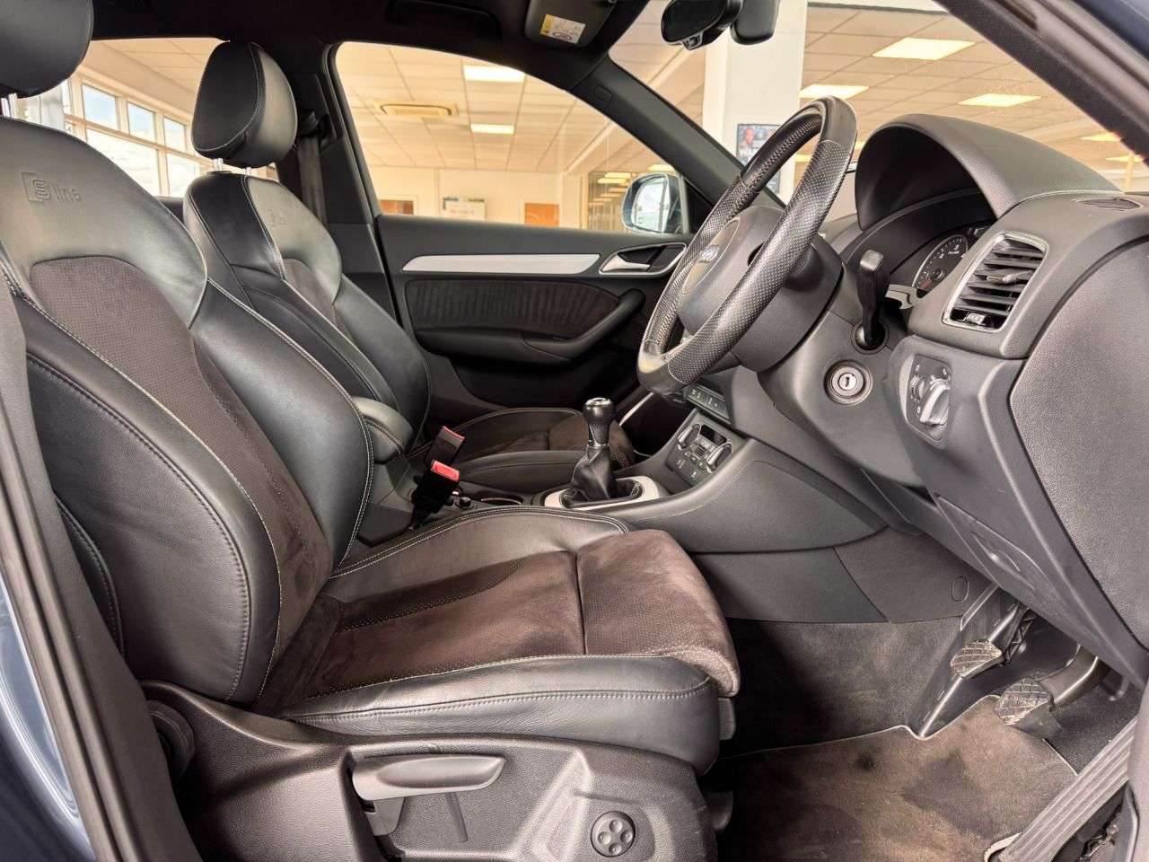 2015 AUDI Q3 2015 AUDI Q3