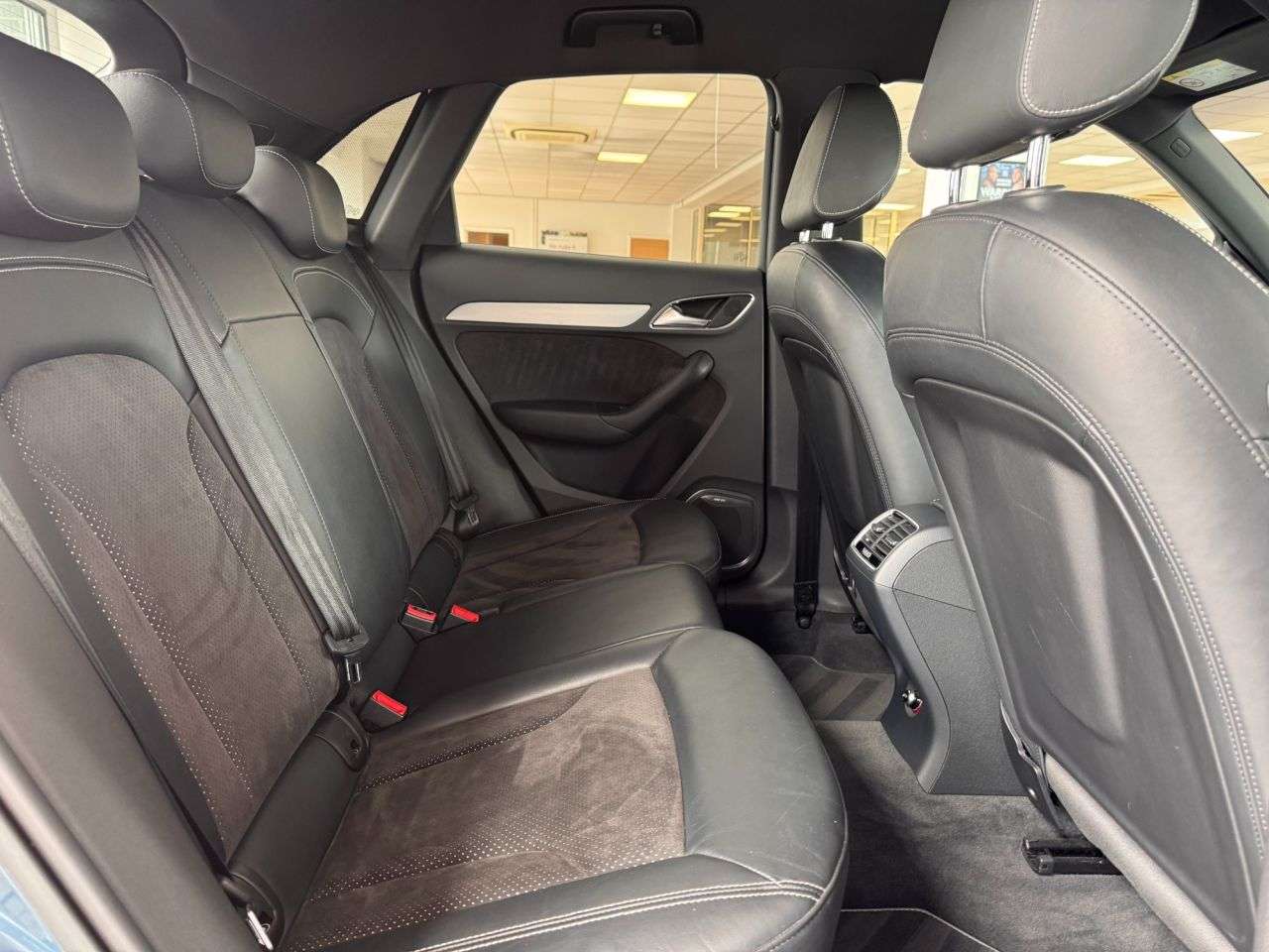2015 AUDI Q3 2015 AUDI Q3