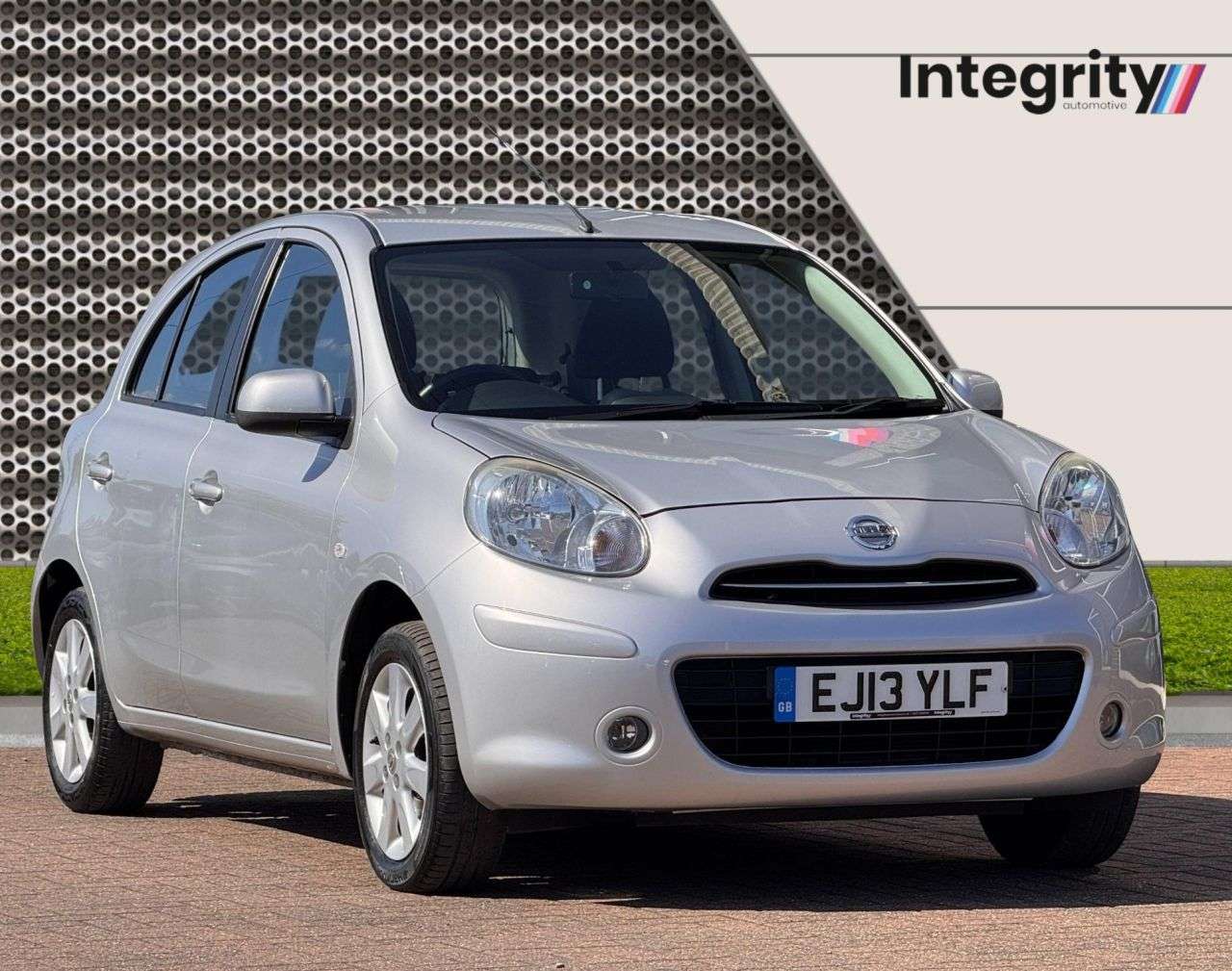A 2013 NISSAN MICRA 1.2 12V Acenta Hatchback 5dr Petrol CVT Euro 5 (80 ps) A 2013 NISSAN MICRA 1.2 12V Acenta Hatchback 5dr Petrol CVT Euro 5 (80 ps)