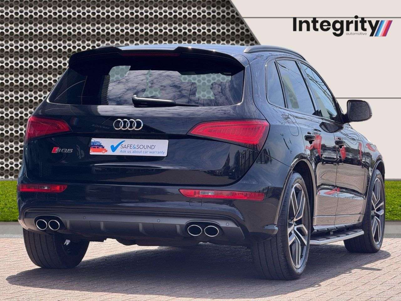 A 2016 AUDI SQ5 3.0 BiTDI V6 SUV 5dr Diesel Tiptronic quattro Euro 6 (s/s) (326 ps) A 2016 AUDI SQ5 3.0 BiTDI V6 SUV 5dr Diesel Tiptronic quattro Euro 6 (s/s) (326 ps)
