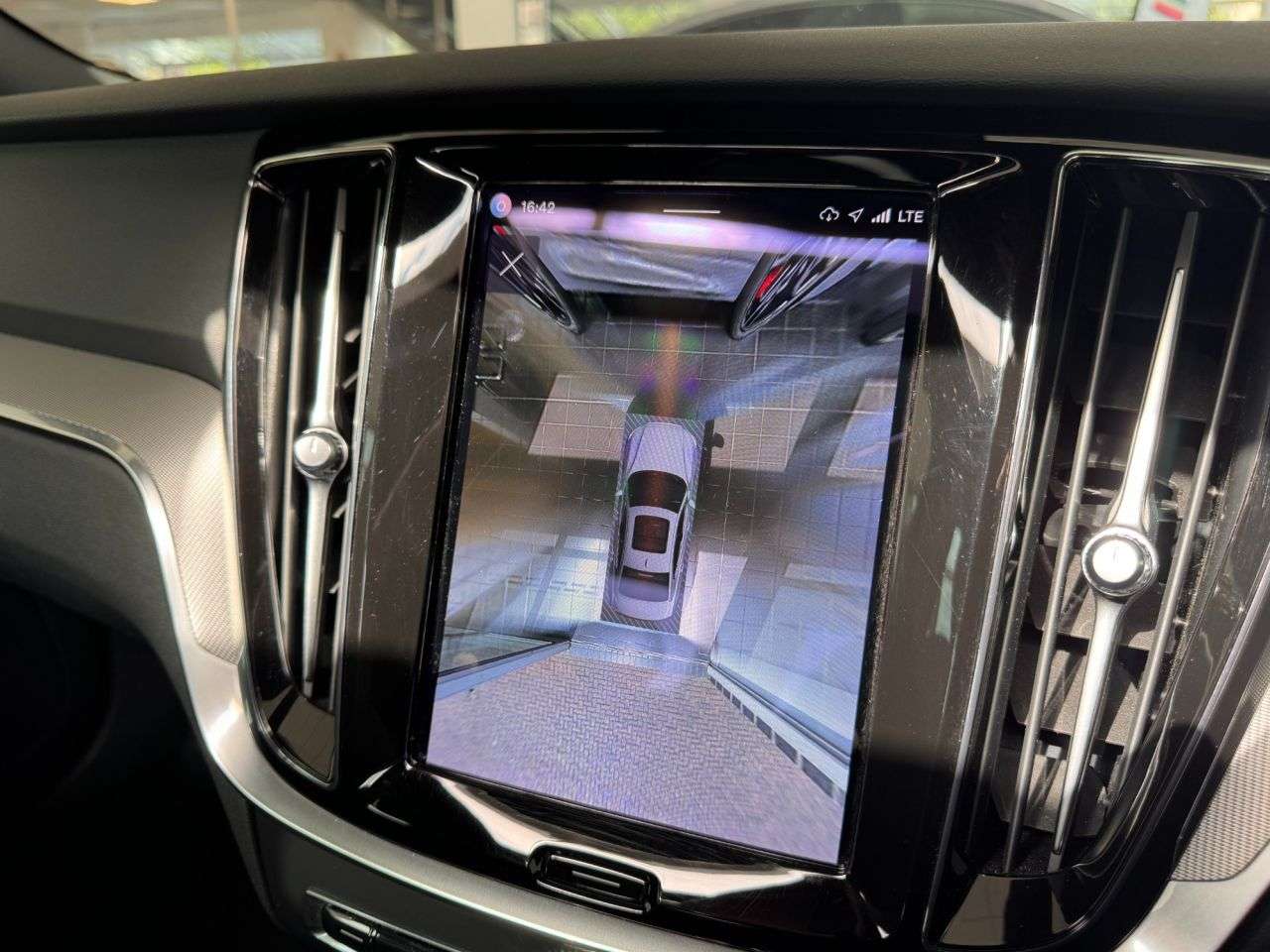 2023 VOLVO S60 2023 VOLVO S60