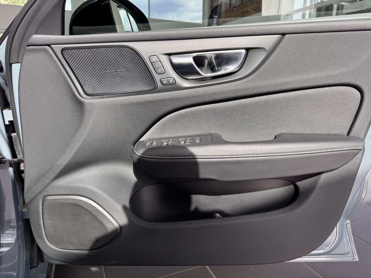 2023 VOLVO S60 2023 VOLVO S60