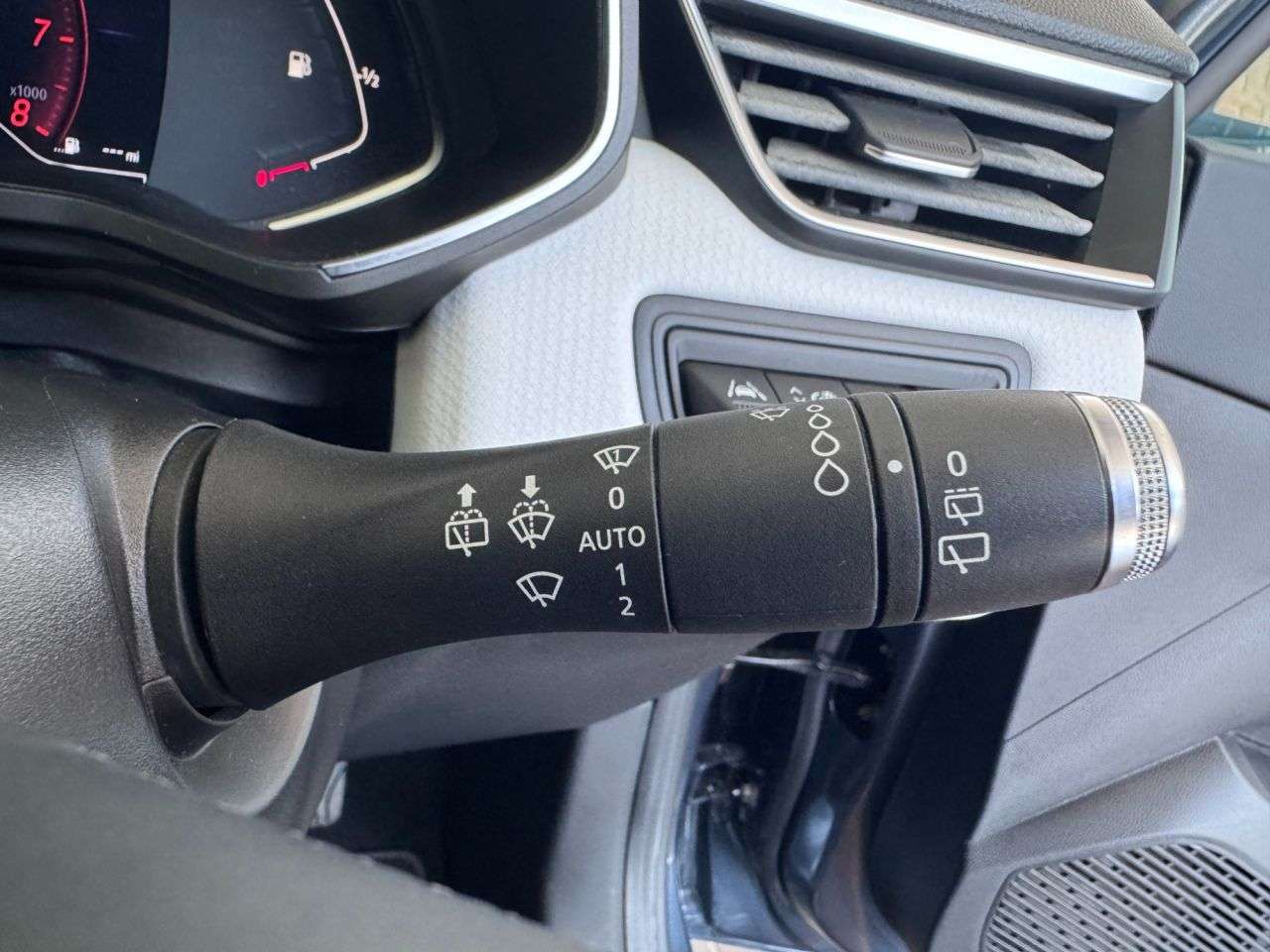 2020 RENAULT CLIO 2020 RENAULT CLIO