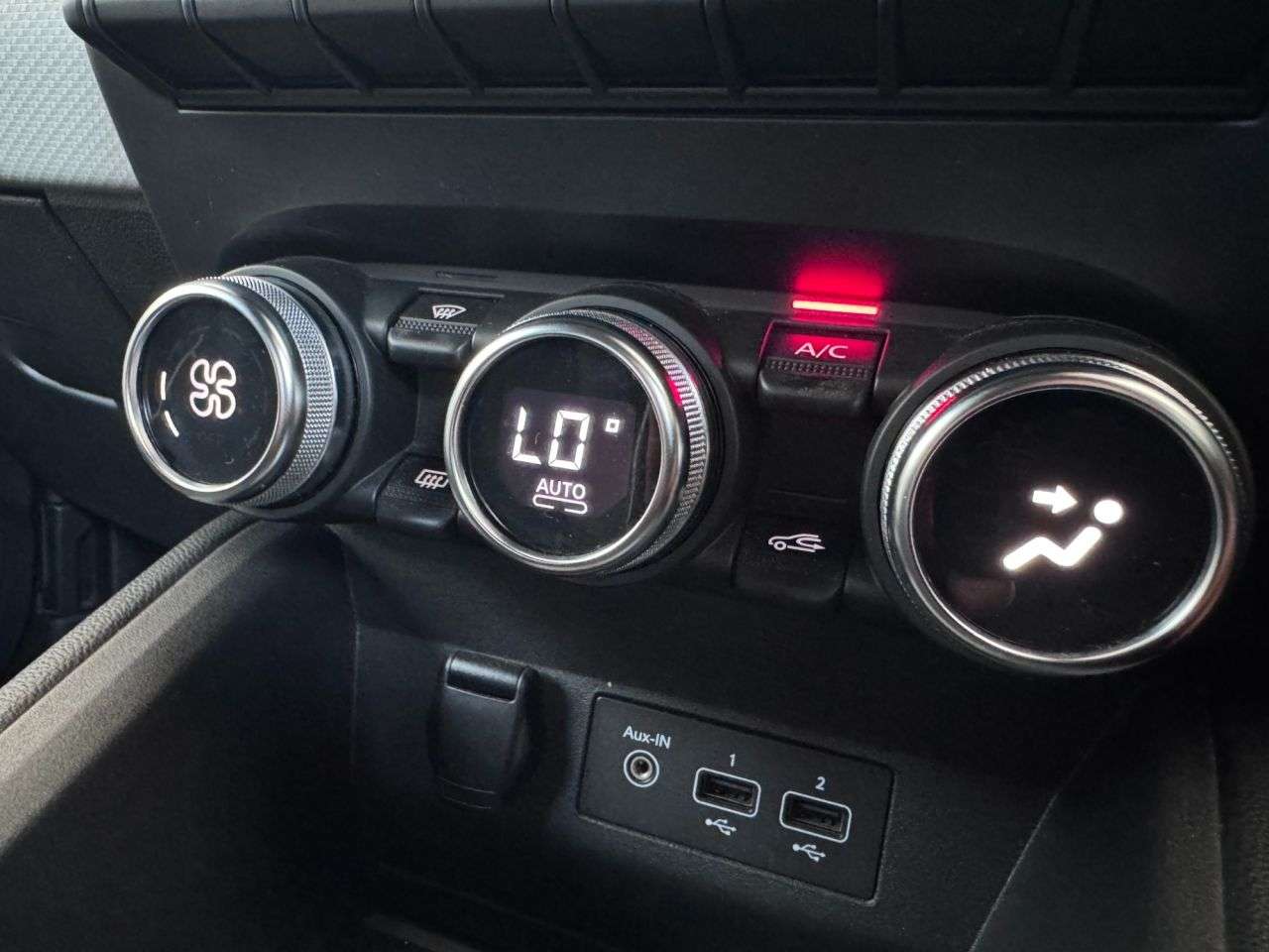 2020 RENAULT CLIO 2020 RENAULT CLIO