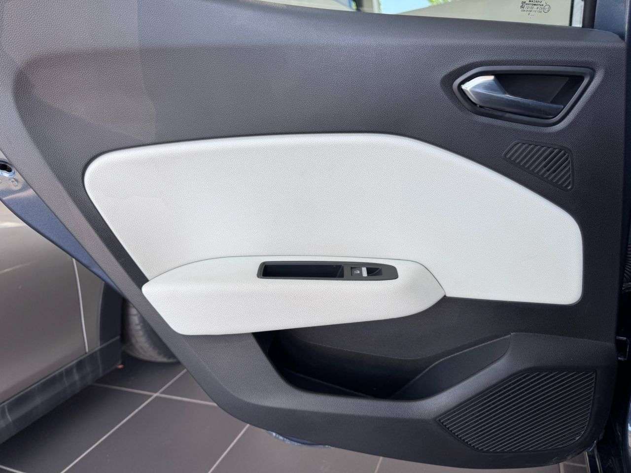 2020 RENAULT CLIO 2020 RENAULT CLIO