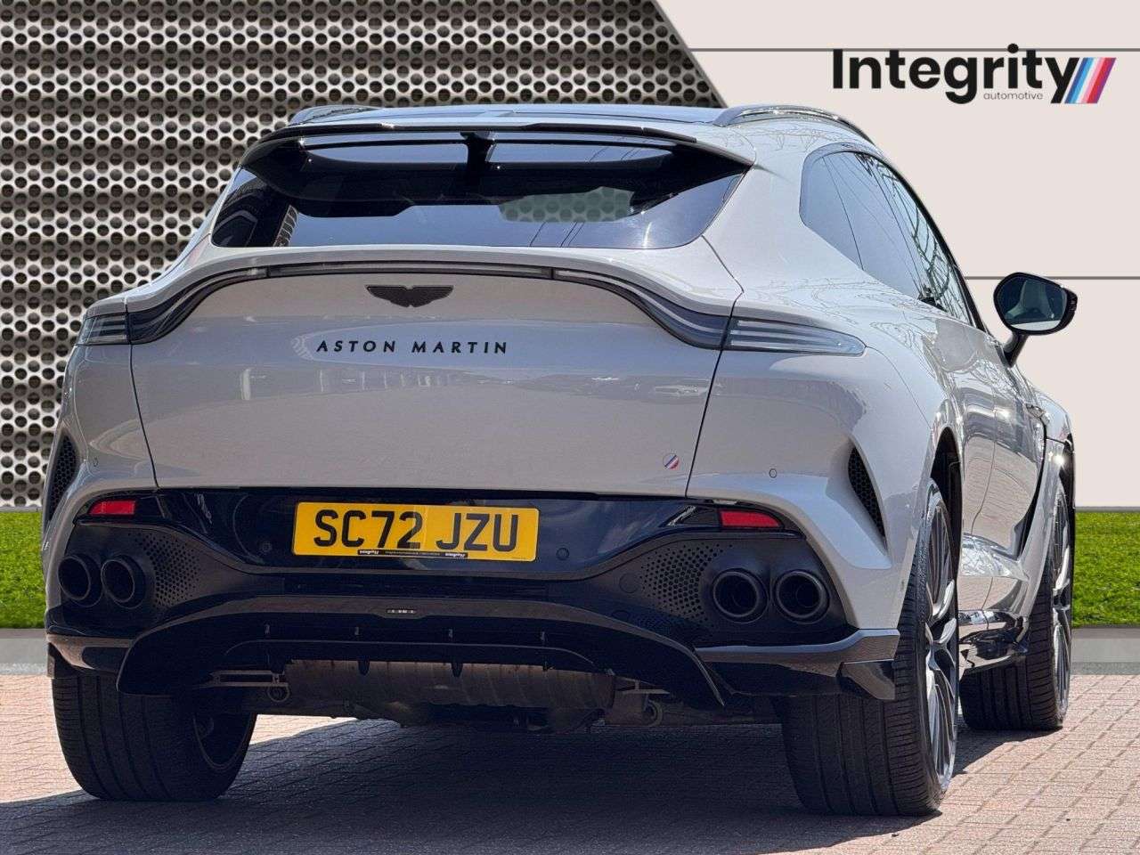 A 2022 ASTON MARTIN DBX 4.0 V8 707 SUV 5dr Petrol Auto 4WD Euro 6 (s/s) (707 ps) Over £40k Extras | A 2022 ASTON MARTIN DBX 4.0 V8 707 SUV 5dr Petrol Auto 4WD Euro 6 (s/s) (707 ps) Over £40k Extras |