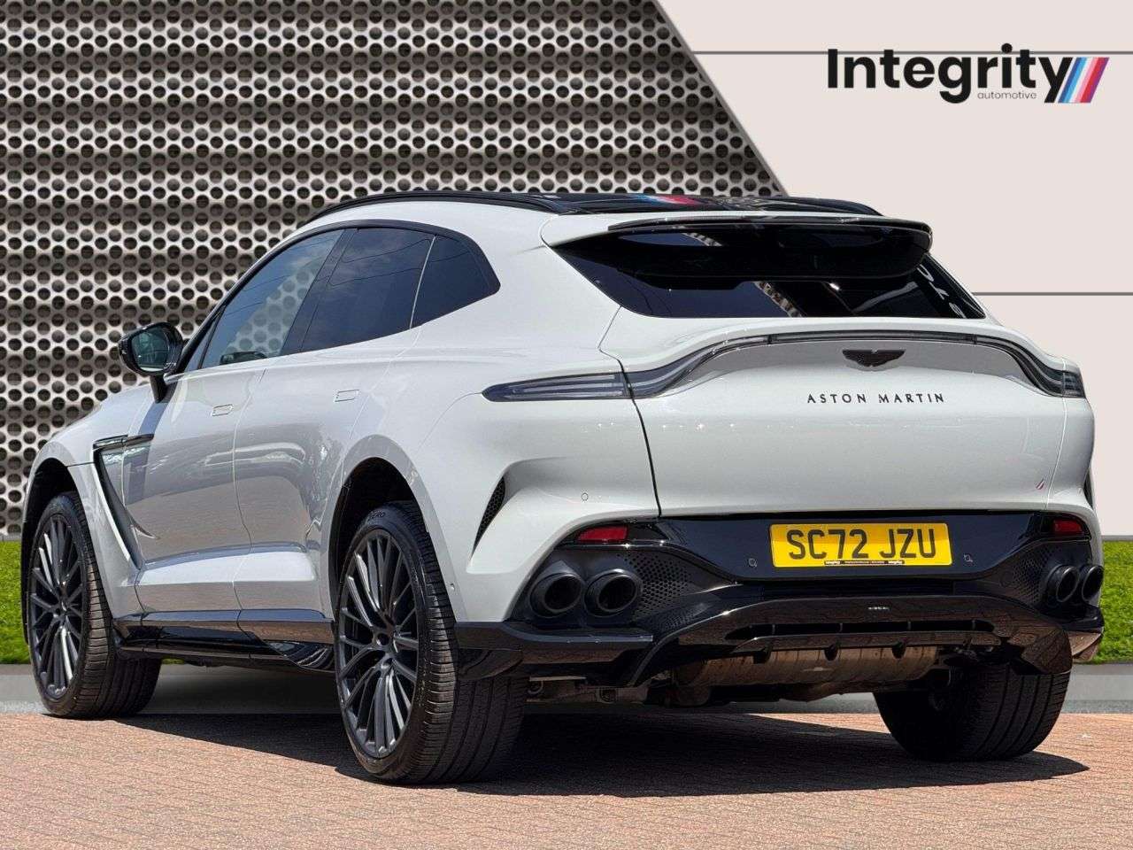 2022 ASTON MARTIN DBX 2022 ASTON MARTIN DBX