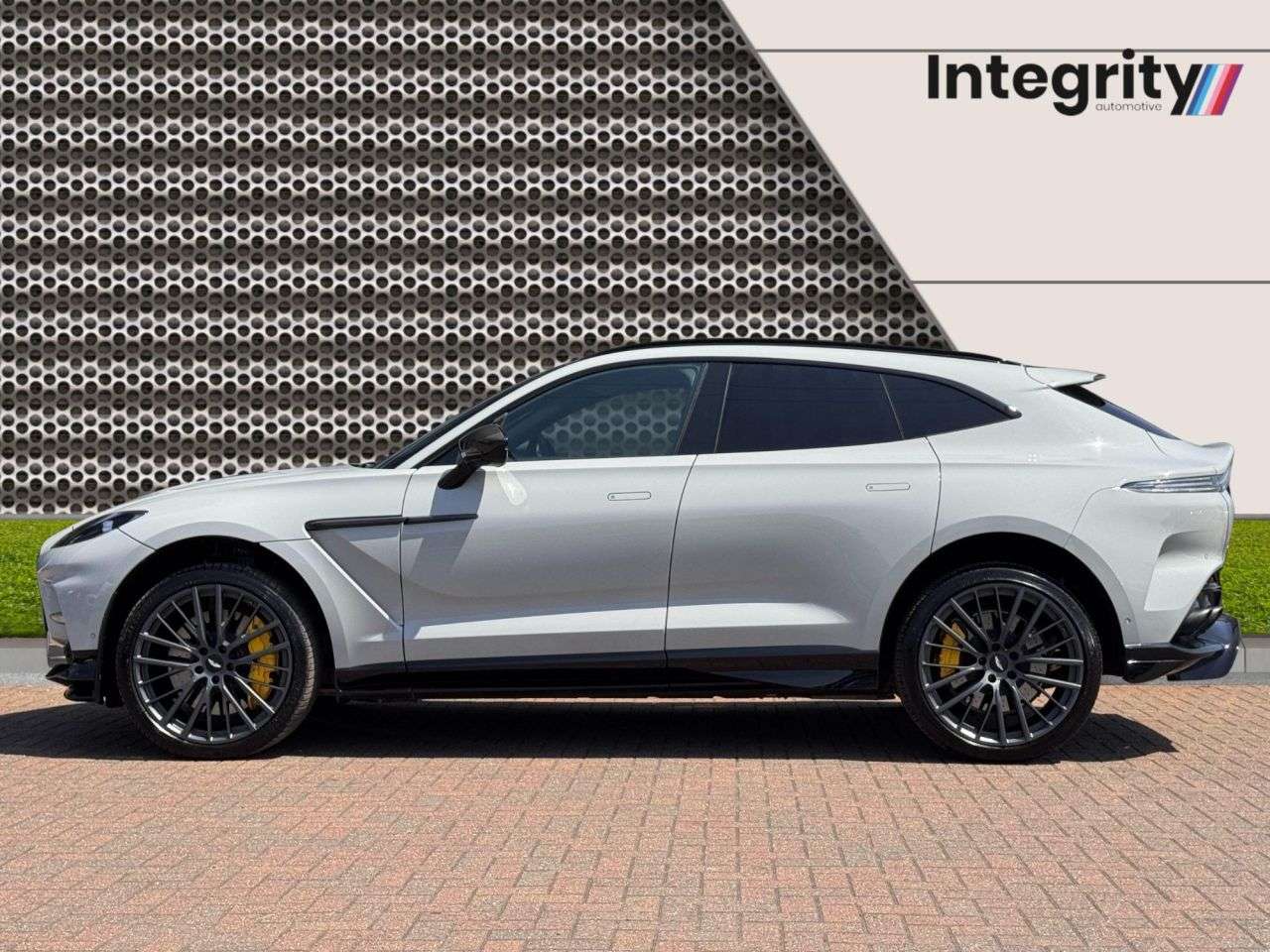 2022 ASTON MARTIN DBX 2022 ASTON MARTIN DBX