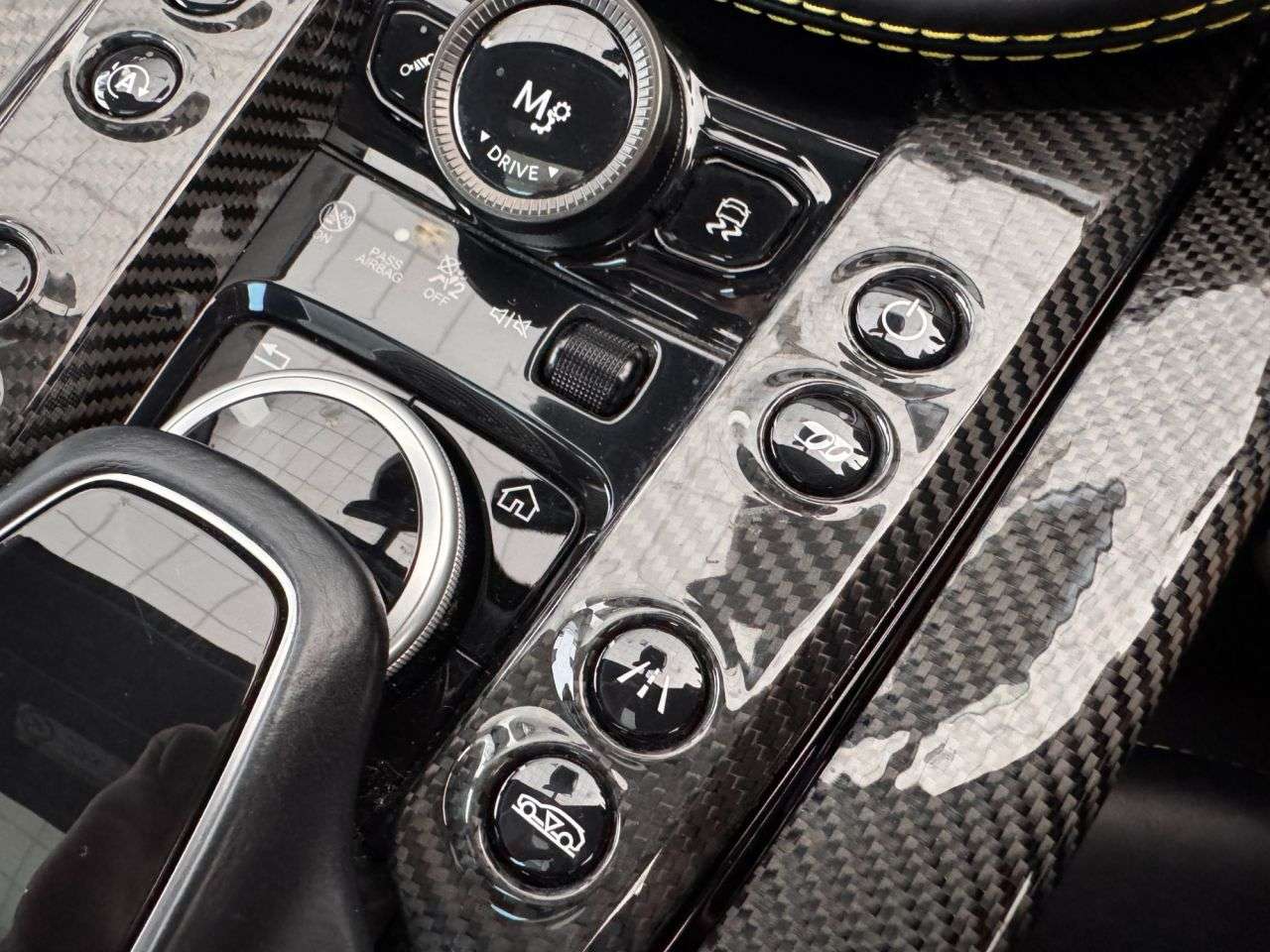 2022 ASTON MARTIN DBX 2022 ASTON MARTIN DBX