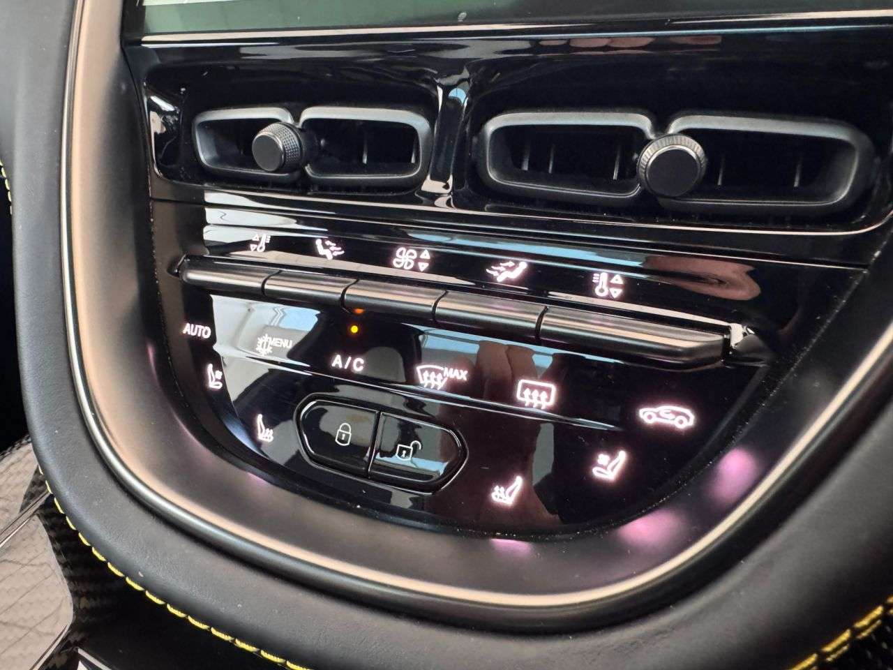 2022 ASTON MARTIN DBX 2022 ASTON MARTIN DBX