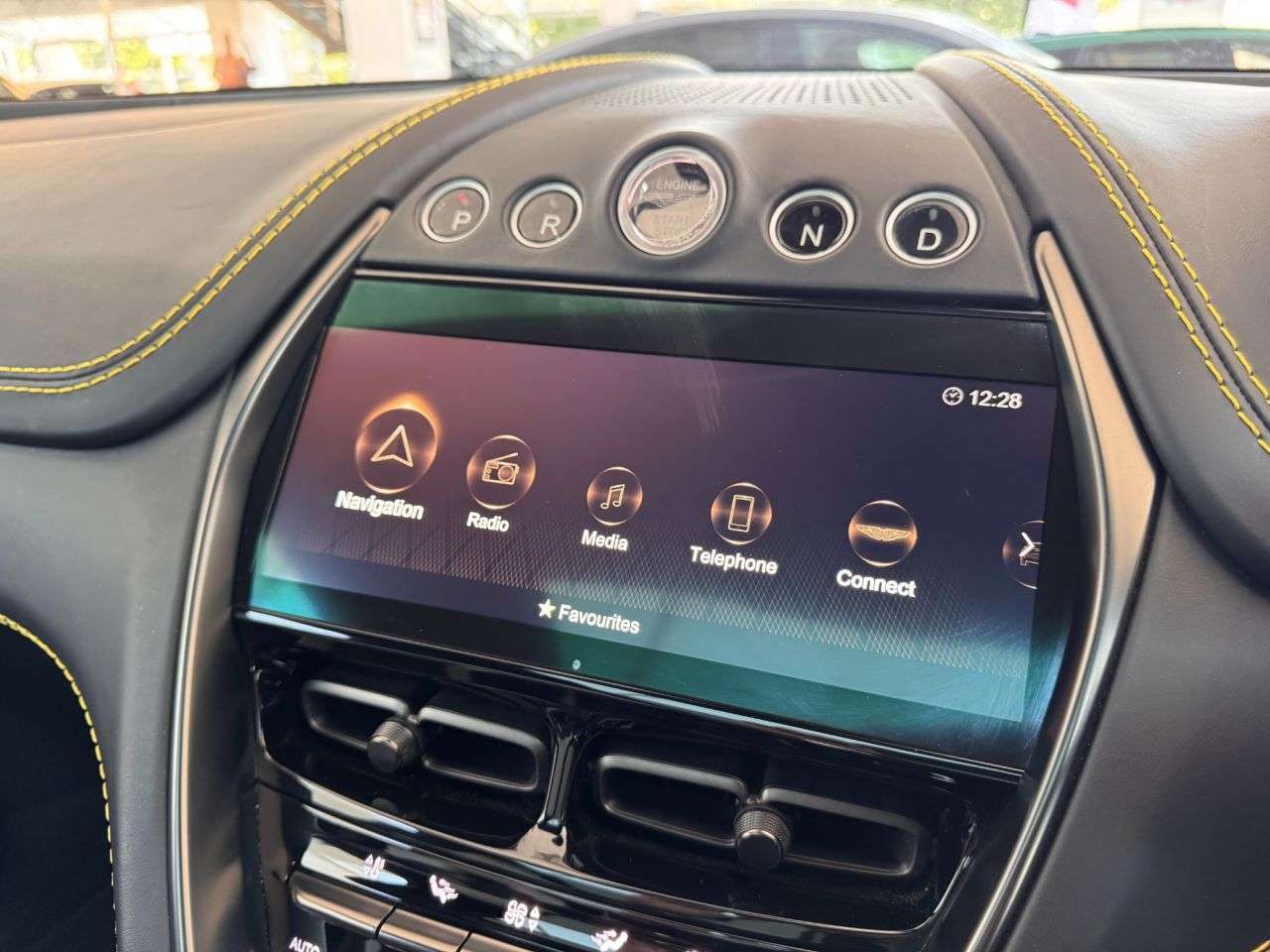 2022 ASTON MARTIN DBX 2022 ASTON MARTIN DBX