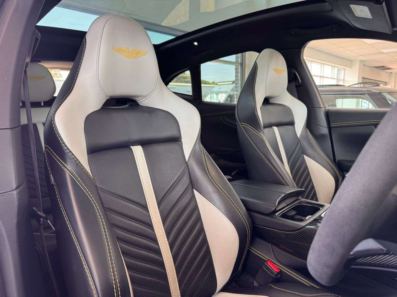 2022 ASTON MARTIN DBX 2022 ASTON MARTIN DBX
