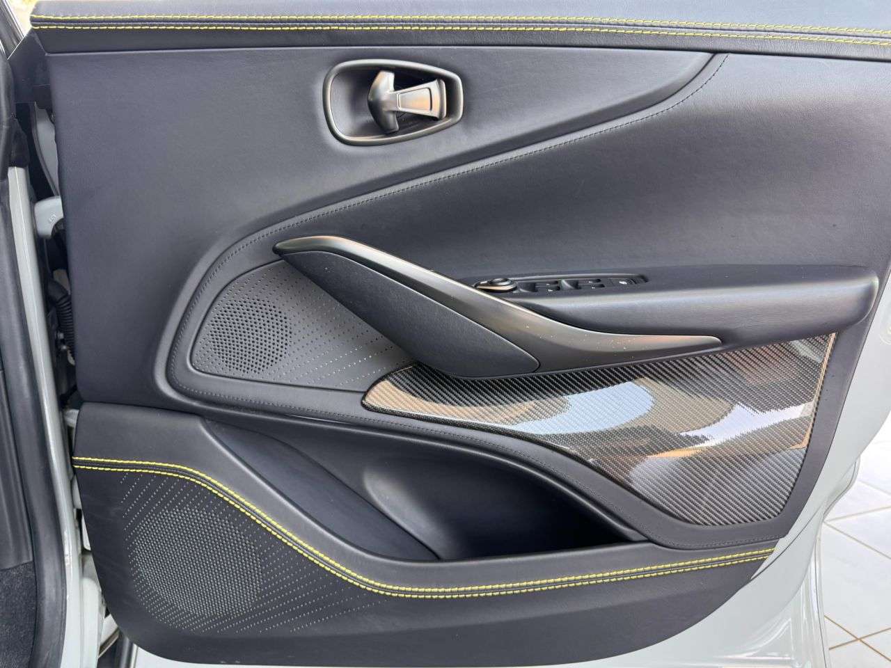 2022 ASTON MARTIN DBX 2022 ASTON MARTIN DBX