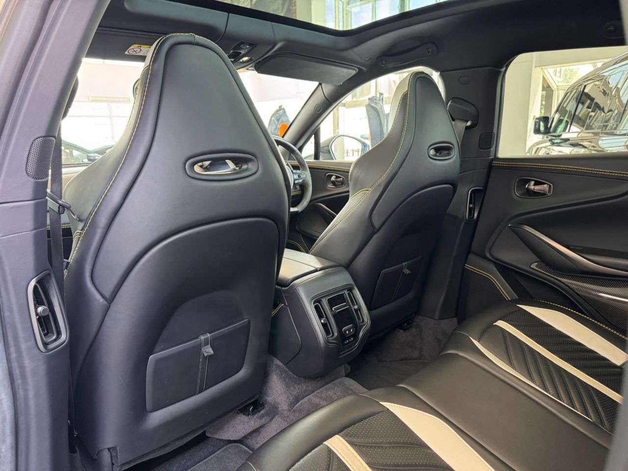 2022 ASTON MARTIN DBX 2022 ASTON MARTIN DBX