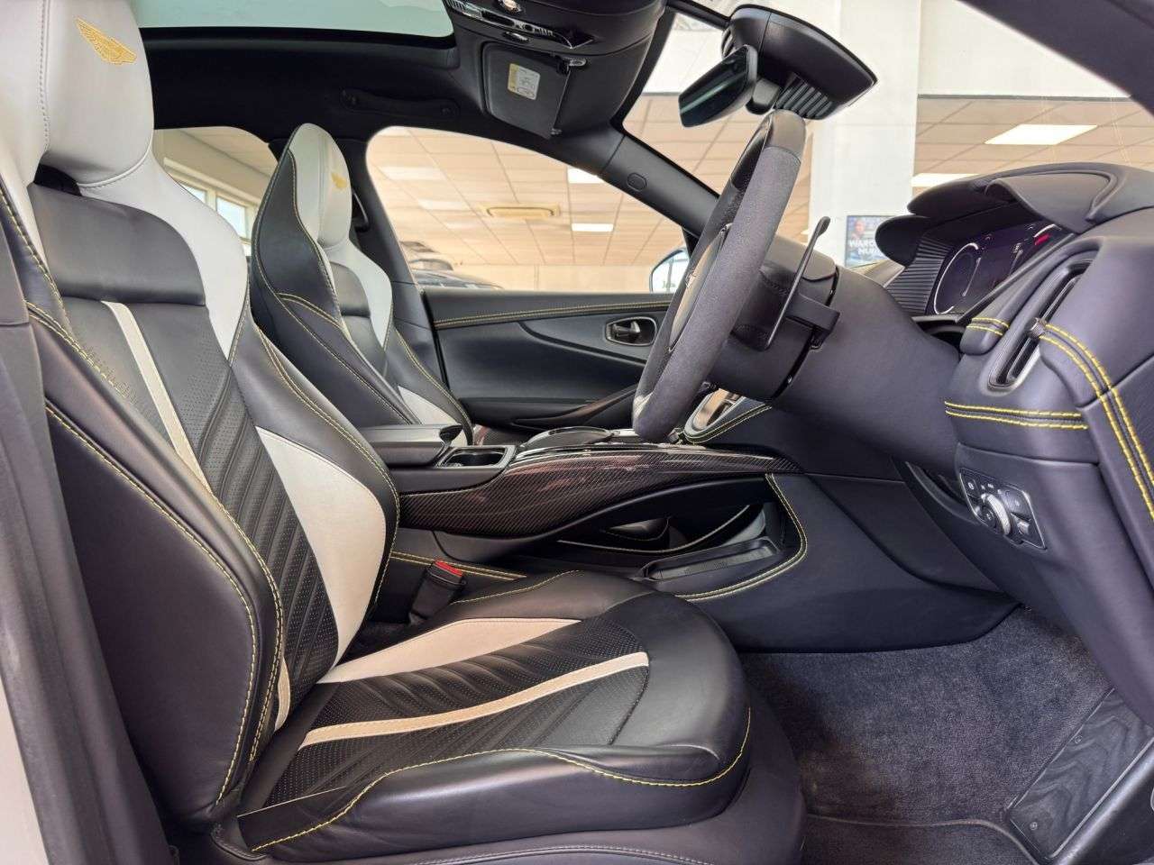 2022 ASTON MARTIN DBX 2022 ASTON MARTIN DBX