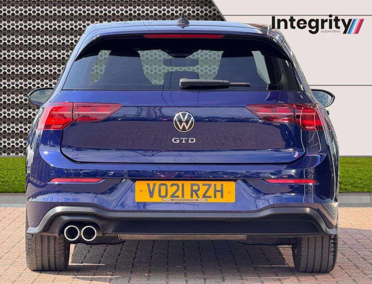 A 2021 VOLKSWAGEN GOLF 2.0 TDI GTD Hatchback 5dr Diesel DSG Euro 6 (s/s) (200 ps) Heated Steering A 2021 VOLKSWAGEN GOLF 2.0 TDI GTD Hatchback 5dr Diesel DSG Euro 6 (s/s) (200 ps) Heated Steering