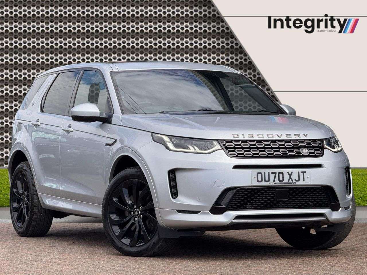 A 2020 LAND ROVER DISCOVERY SPORT 2.0 P250 MHEV R-Dynamic HSE SUV 5dr Petrol Auto 4WD Euro 6 (s/s) (250 ps) P A 2020 LAND ROVER DISCOVERY SPORT 2.0 P250 MHEV R-Dynamic HSE SUV 5dr Petrol Auto 4WD Euro 6 (s/s) (250 ps) P