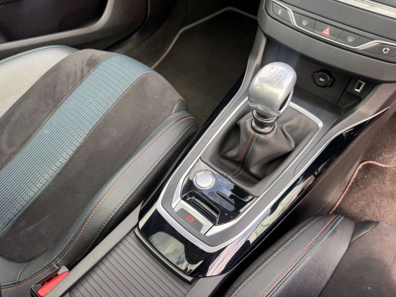 2019 PEUGEOT 308 2019 PEUGEOT 308