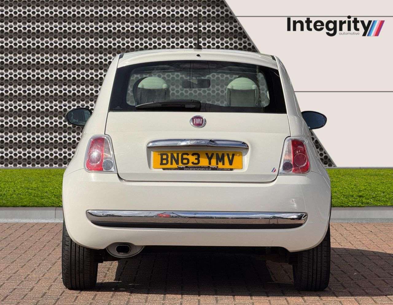 A 2013 FIAT 500 1.2 Lounge Hatchback 3dr Petrol Manual Euro 4 (69 bhp) A 2013 FIAT 500 1.2 Lounge Hatchback 3dr Petrol Manual Euro 4 (69 bhp)