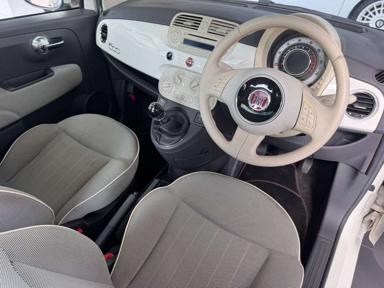 2013 FIAT 500 2013 FIAT 500