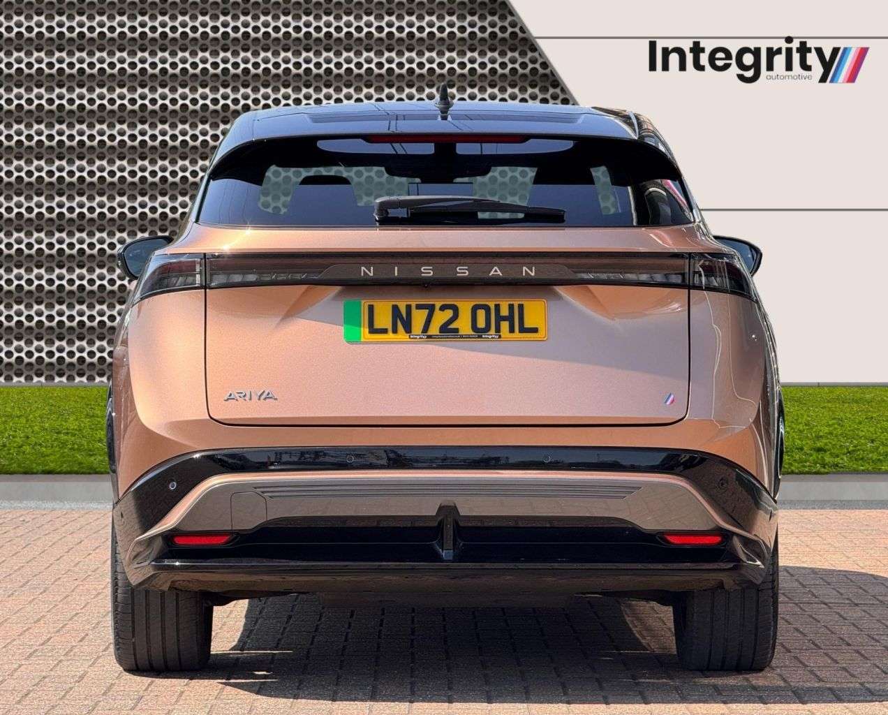 A 2022 NISSAN ARIYA 87kWh Evolve SUV 5dr Electric Auto 22kW Charger (242 ps) 20" Alloys | Akats A 2022 NISSAN ARIYA 87kWh Evolve SUV 5dr Electric Auto 22kW Charger (242 ps) 20" Alloys | Akats